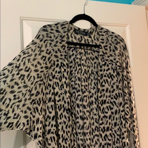 Aritzia, sheer leopard print blouse - Picture 2 of 4
